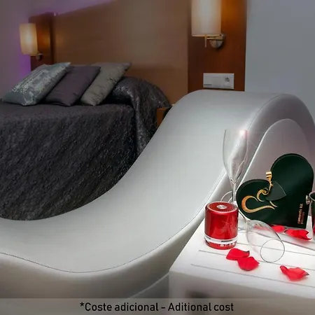 Leo (adults Only) * Punta Umbria
